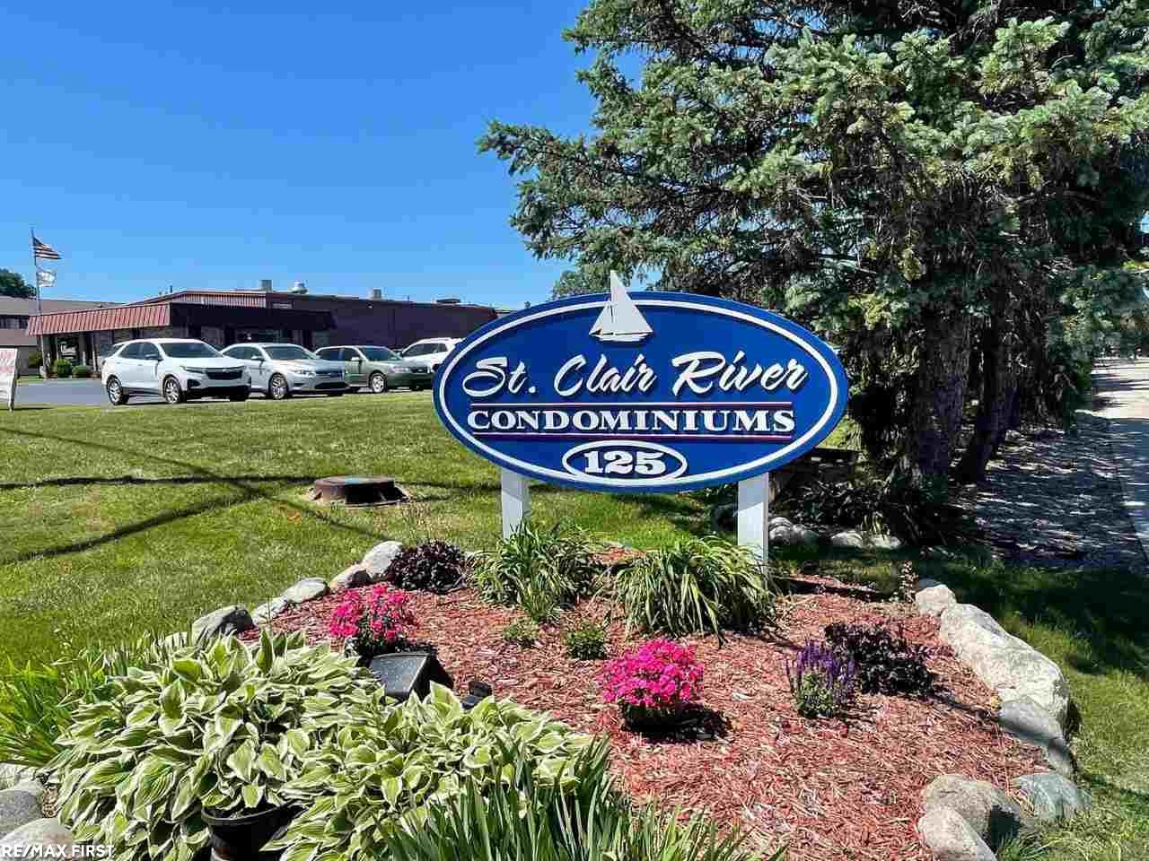 125 Cuttle Road, Unit 35 Marysville, MI 48040 - Photo 2 of 20