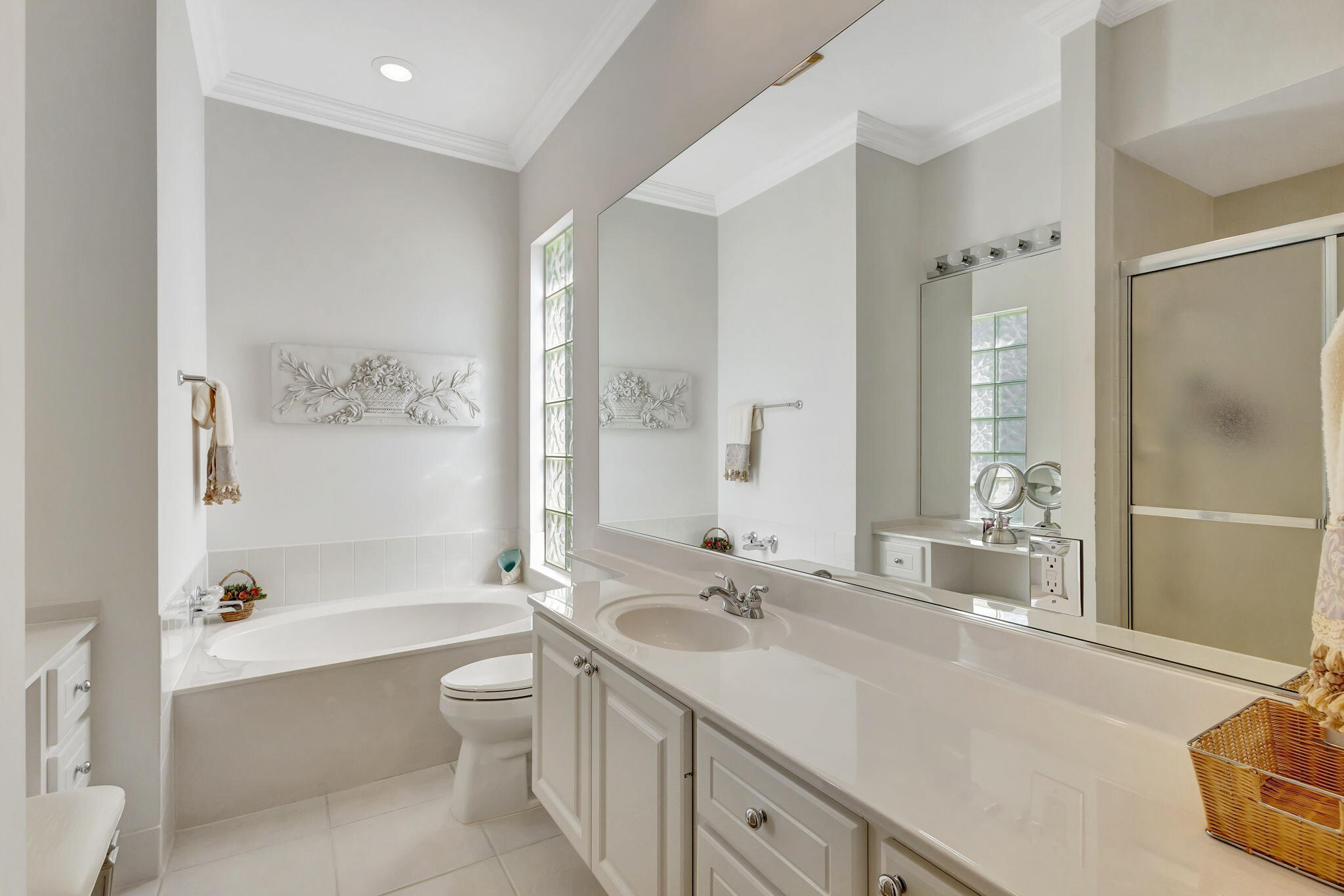 8356 Yorke Road Wellington, FL 33414 - Photo 24 of 74 Primary Suite
