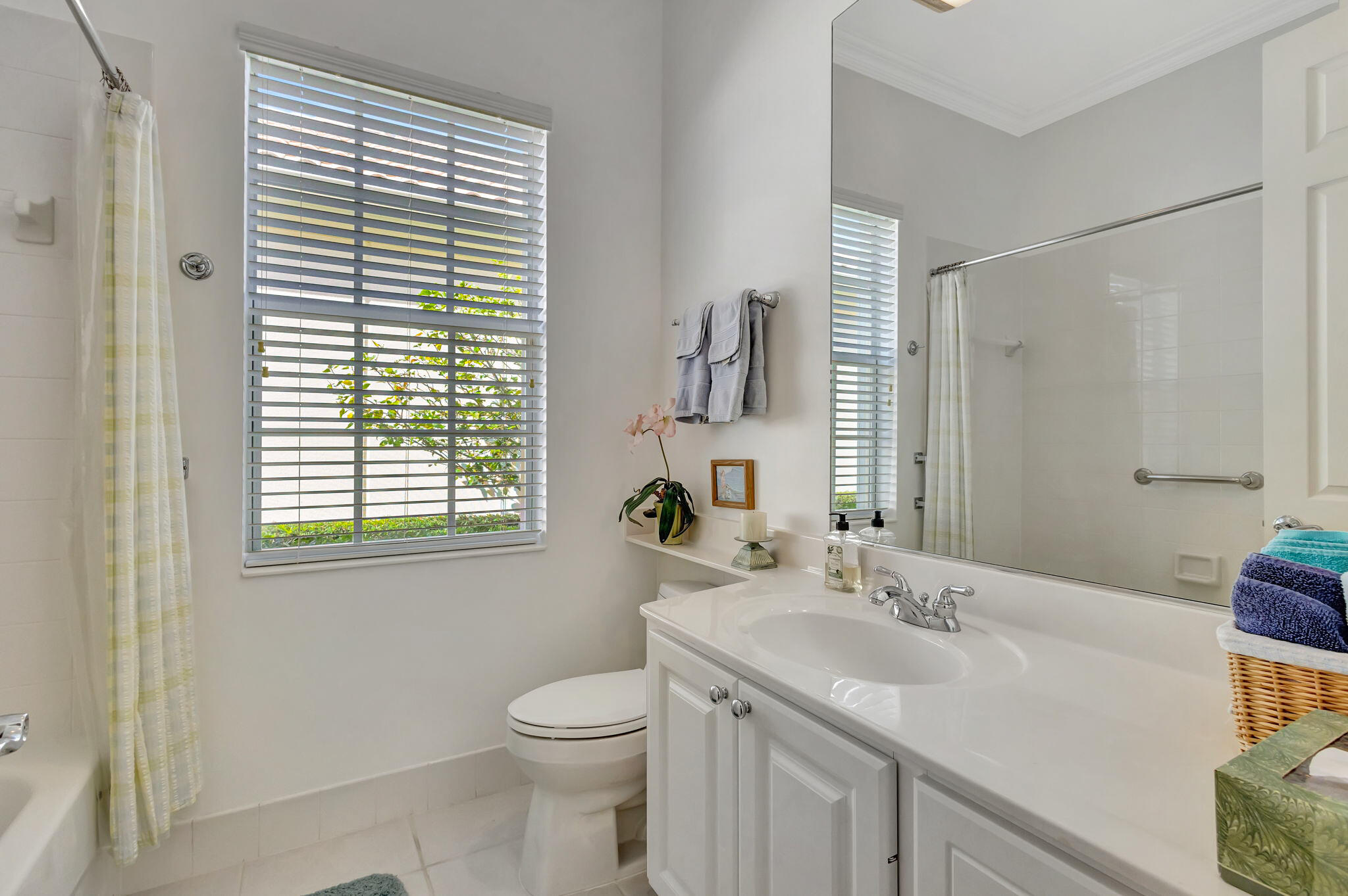 8356 Yorke Road Wellington, FL 33414 - Photo 32 of 74 Bathroom