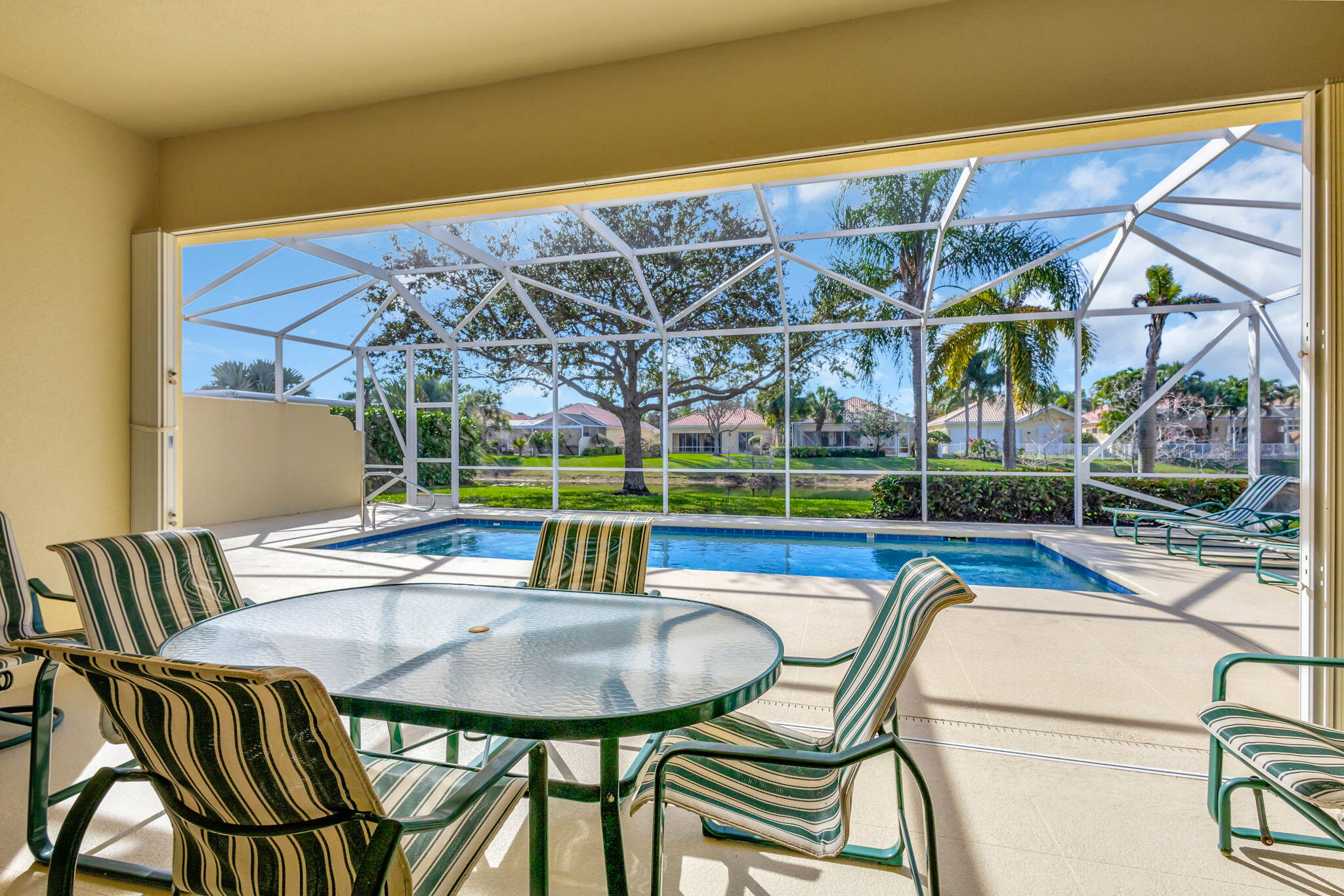 8356 Yorke Road Wellington, FL 33414 - Photo 37 of 74 Patio