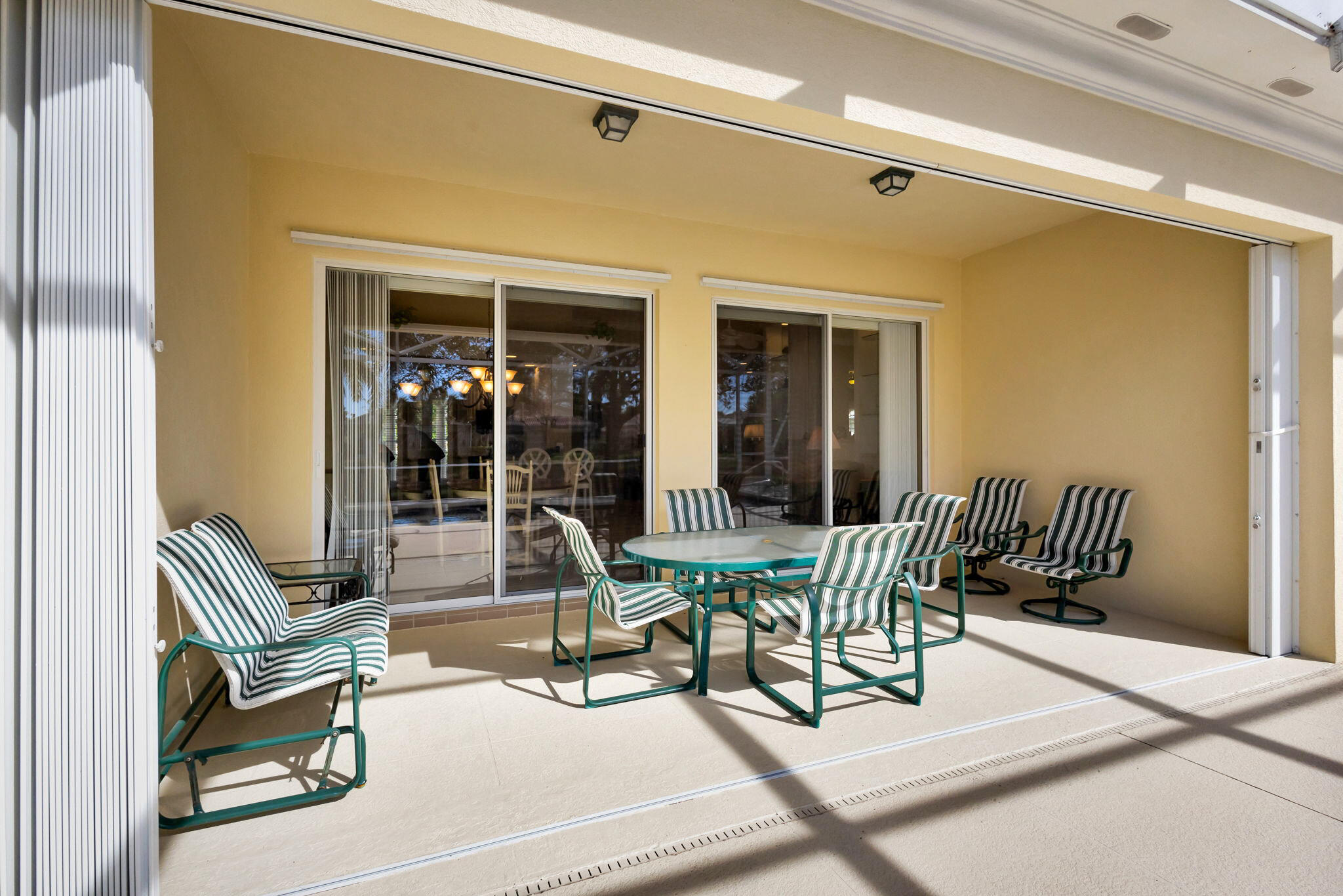 8356 Yorke Road Wellington, FL 33414 - Photo 38 of 74 Patio