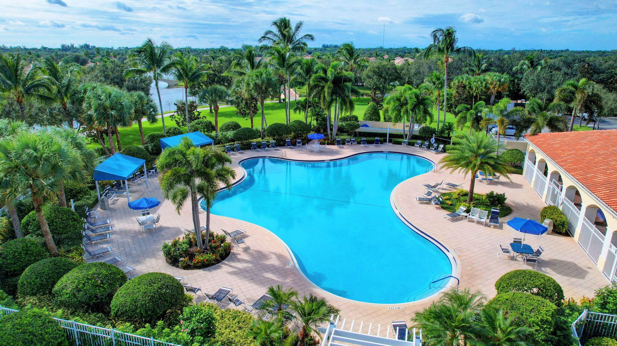 8356 Yorke Road Wellington, FL 33414 - Photo 53 of 74 Resort Pool