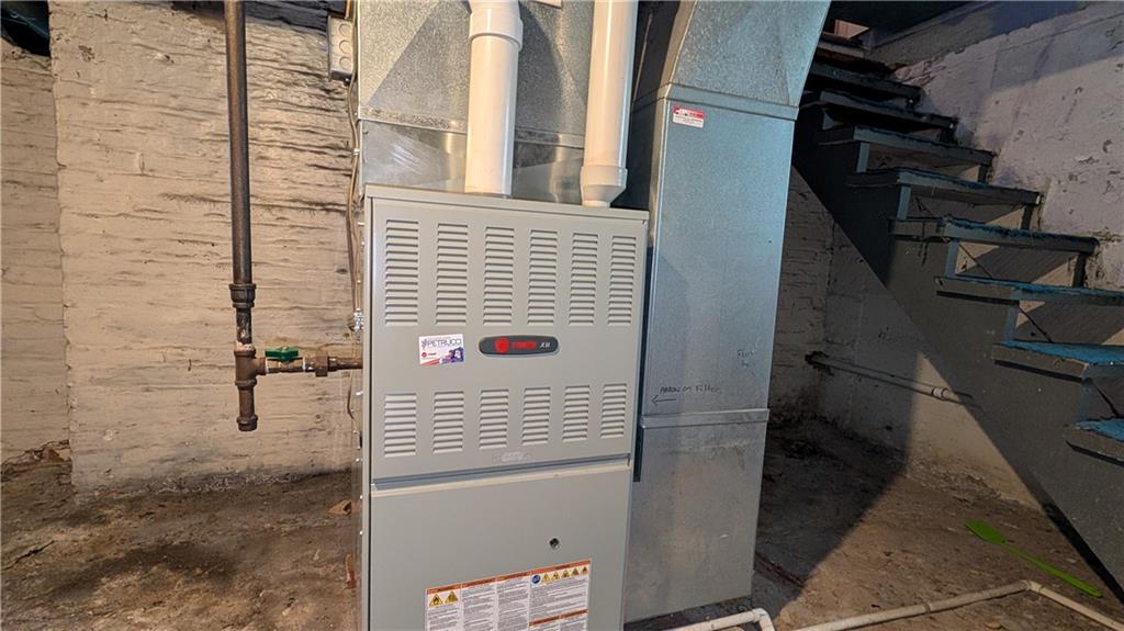 38 Ridge Road Brownsville, PA 15417 - Photo 16 of 18 a view of entryway