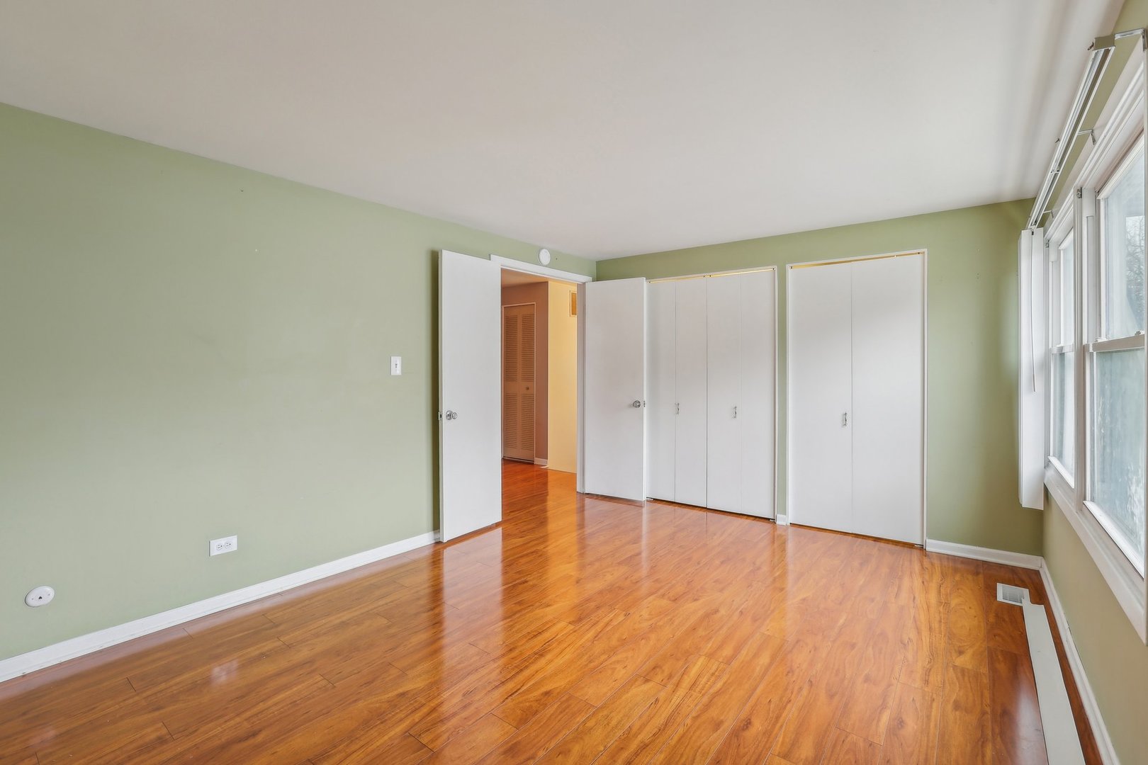 1945 Hancock Drive Hoffman Estates, IL 60169 - Photo 14 of 21