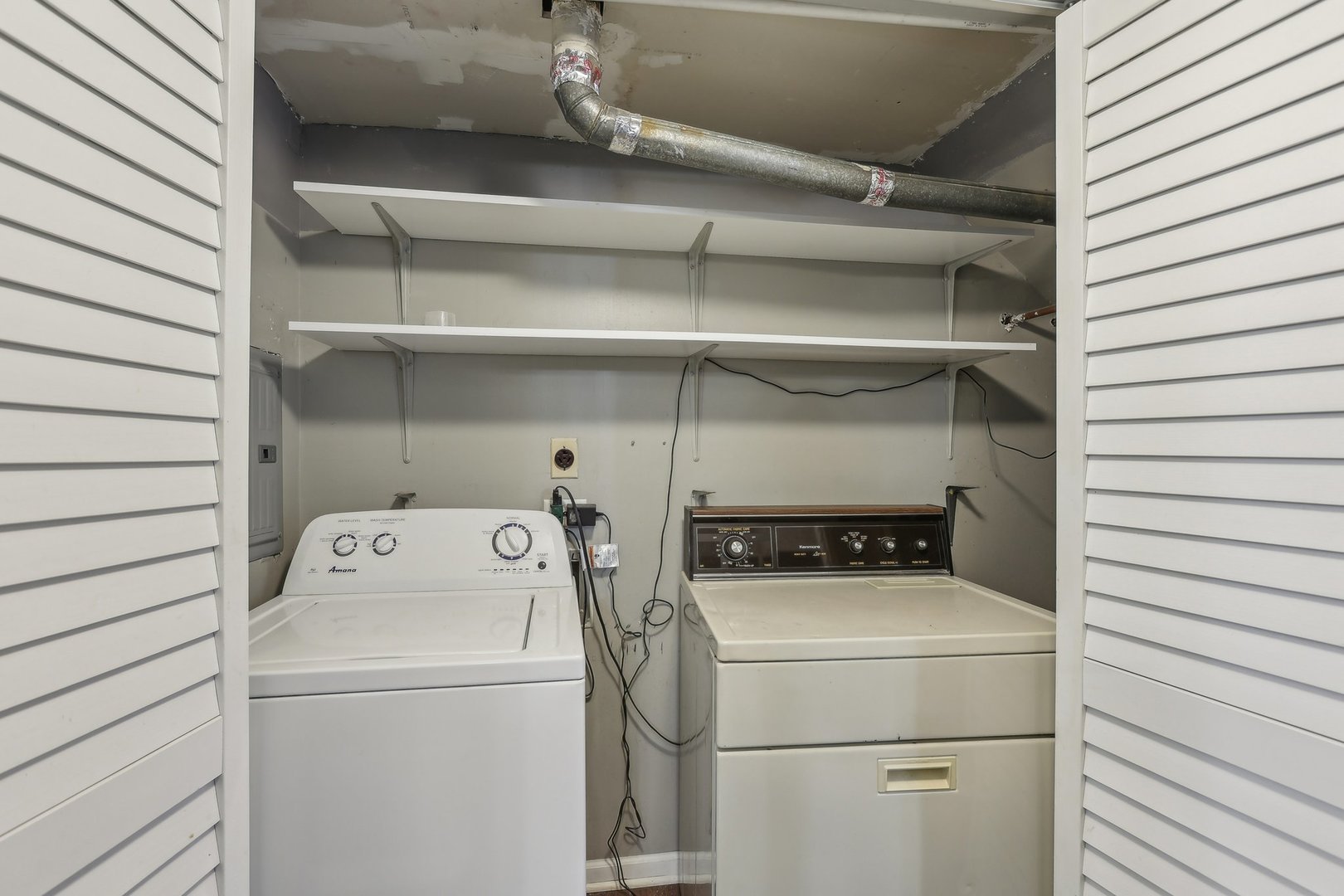 1945 Hancock Drive Hoffman Estates, IL 60169 - Photo 18 of 21