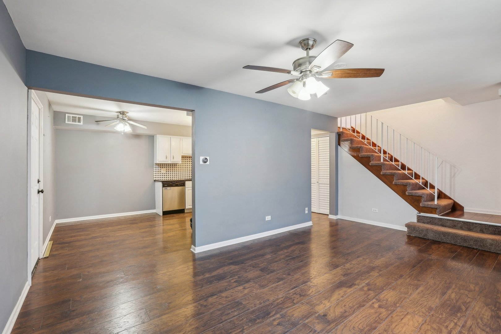 1945 Hancock Drive Hoffman Estates, IL 60169 - Photo 6 of 21