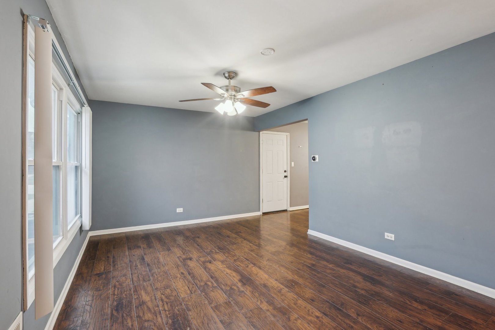 1945 Hancock Drive Hoffman Estates, IL 60169 - Photo 7 of 21