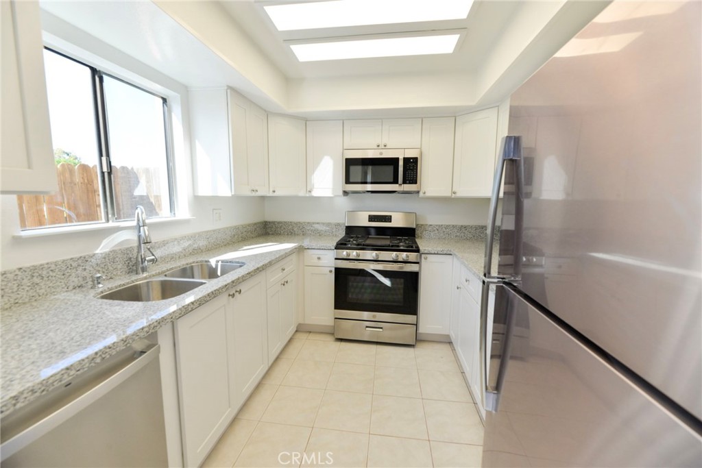 103 El Oriente, Unit 3 San Clemente, CA 92672 - Photo 5 of 19