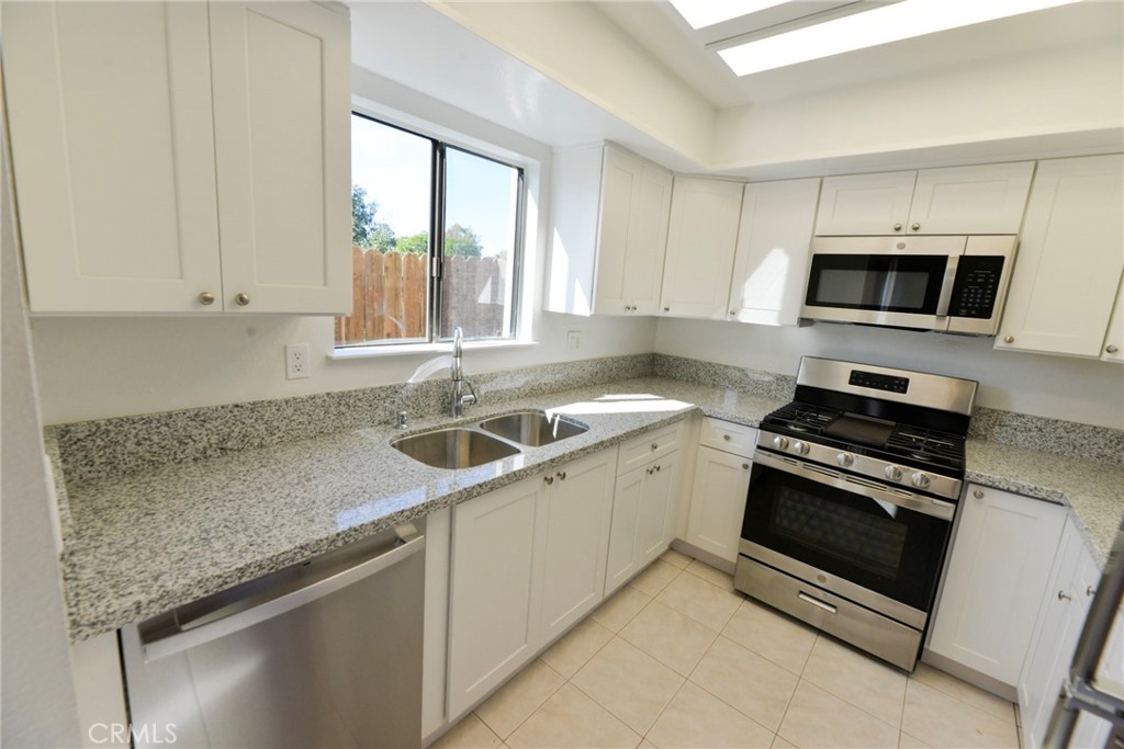 103 El Oriente, Unit 3 San Clemente, CA 92672 - Photo 7 of 19