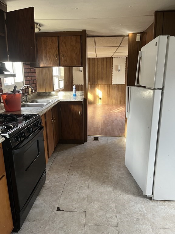 868 Southampton Road, Unit 20 Westfield, MA 01085 - Photo 19 of 34 Gallery Image 19