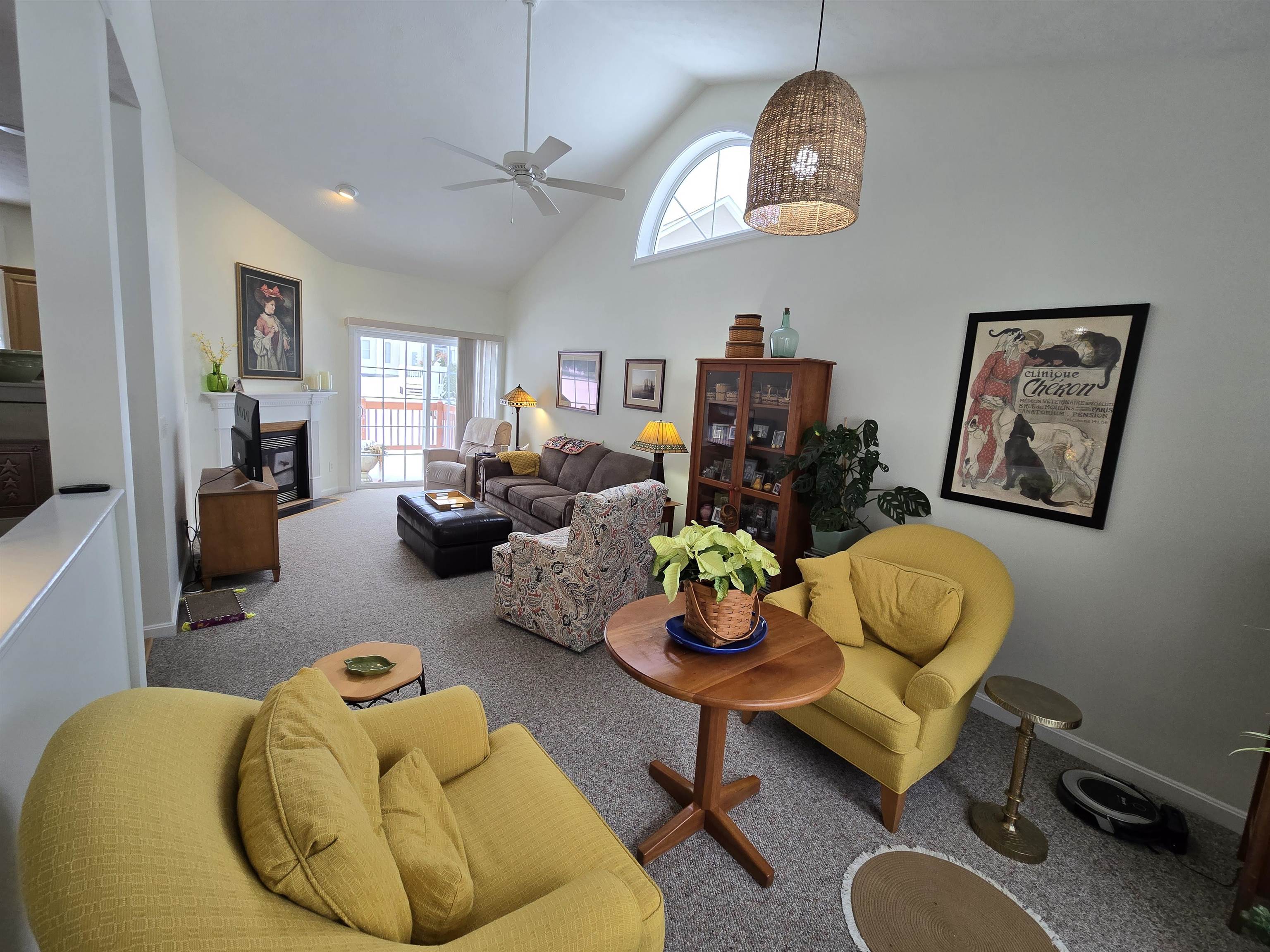 33 Old Stage Road, Unit 34 Litchfield, NH 03052 - Photo 3 of 15