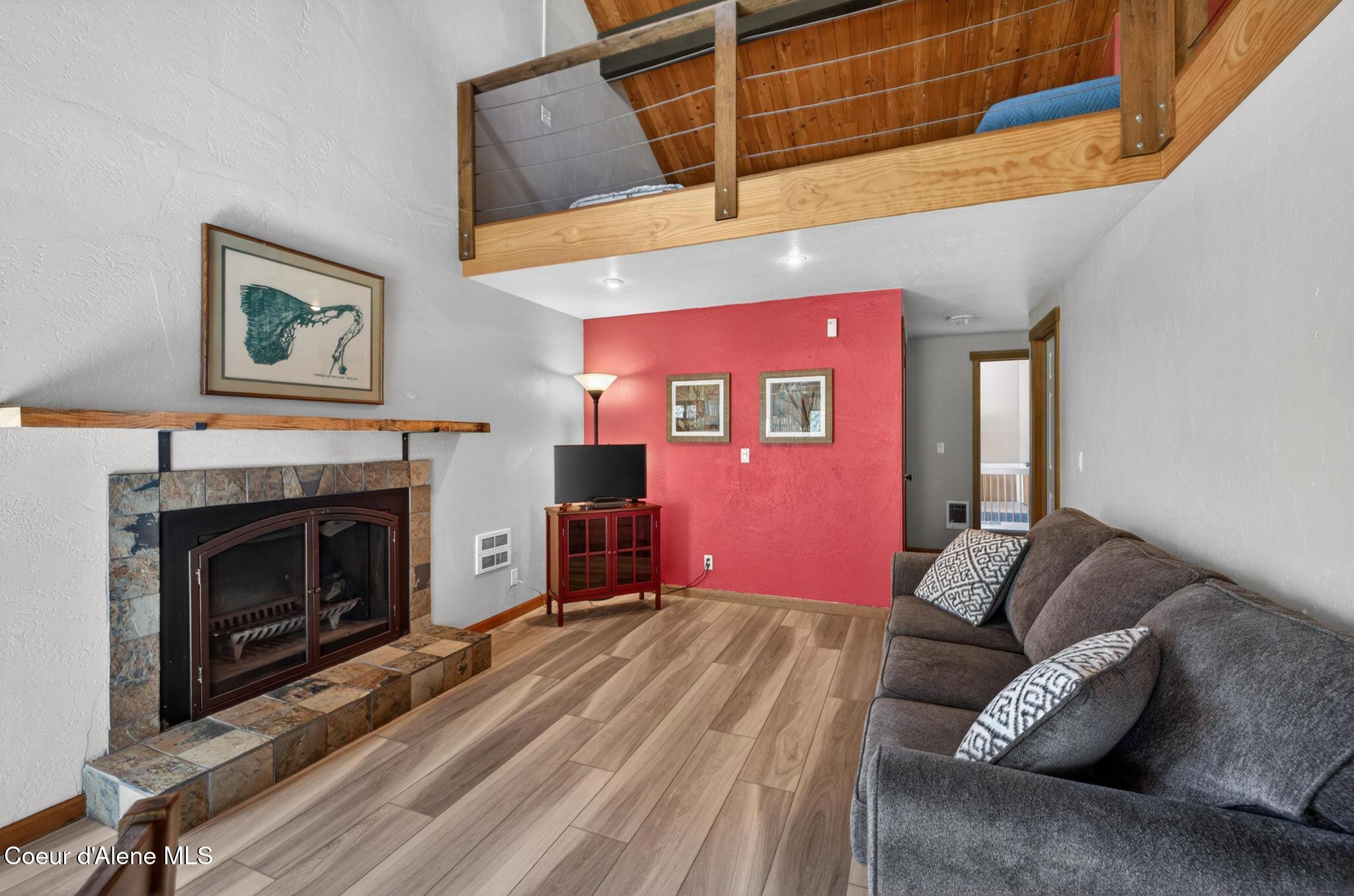 5305 West Fairway Lane, Unit 18 Rathdrum, ID 83858 - Photo 12 of 63 Wood Burning Fireplace