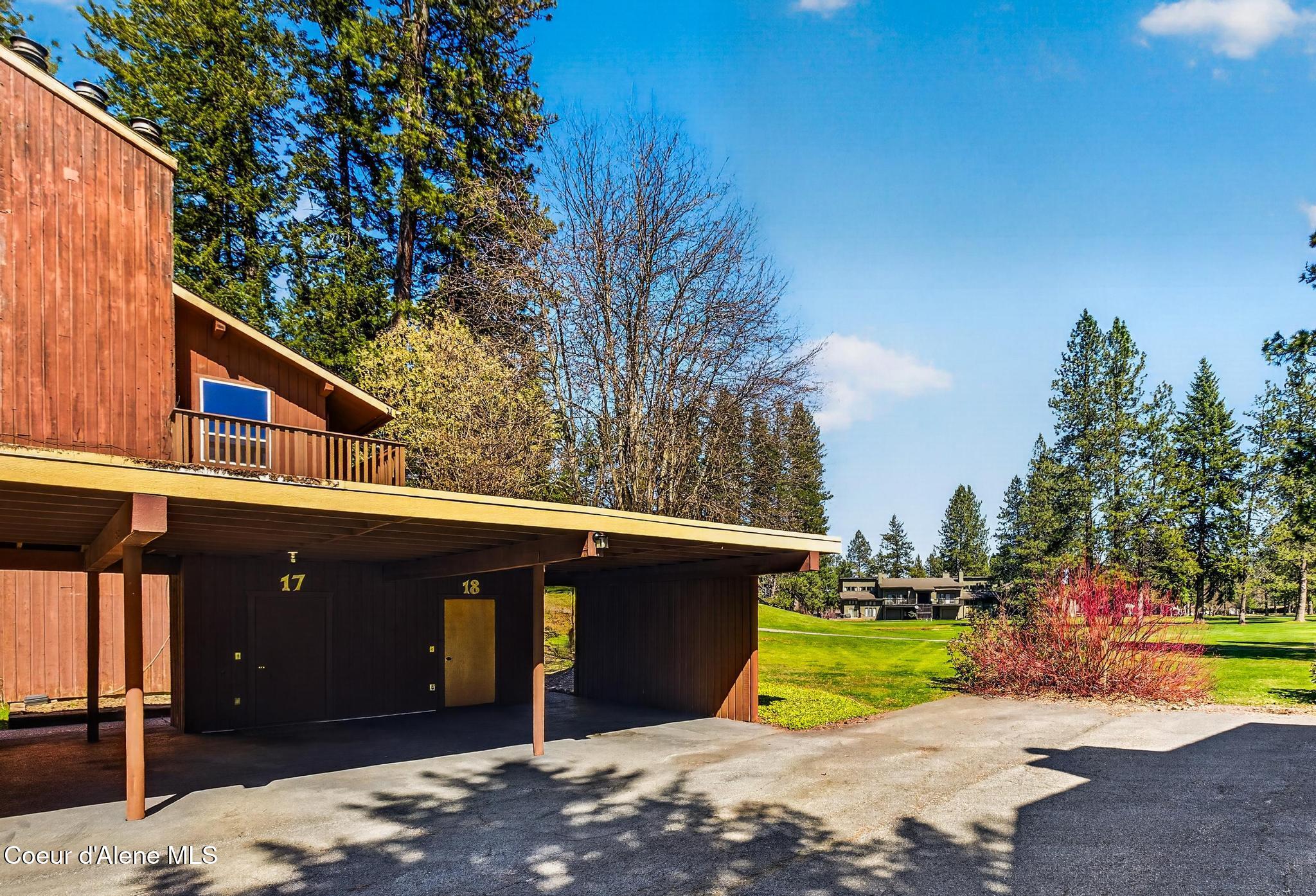 5305 West Fairway Lane, Unit 18 Rathdrum, ID 83858 - Photo 29 of 63 Carport
