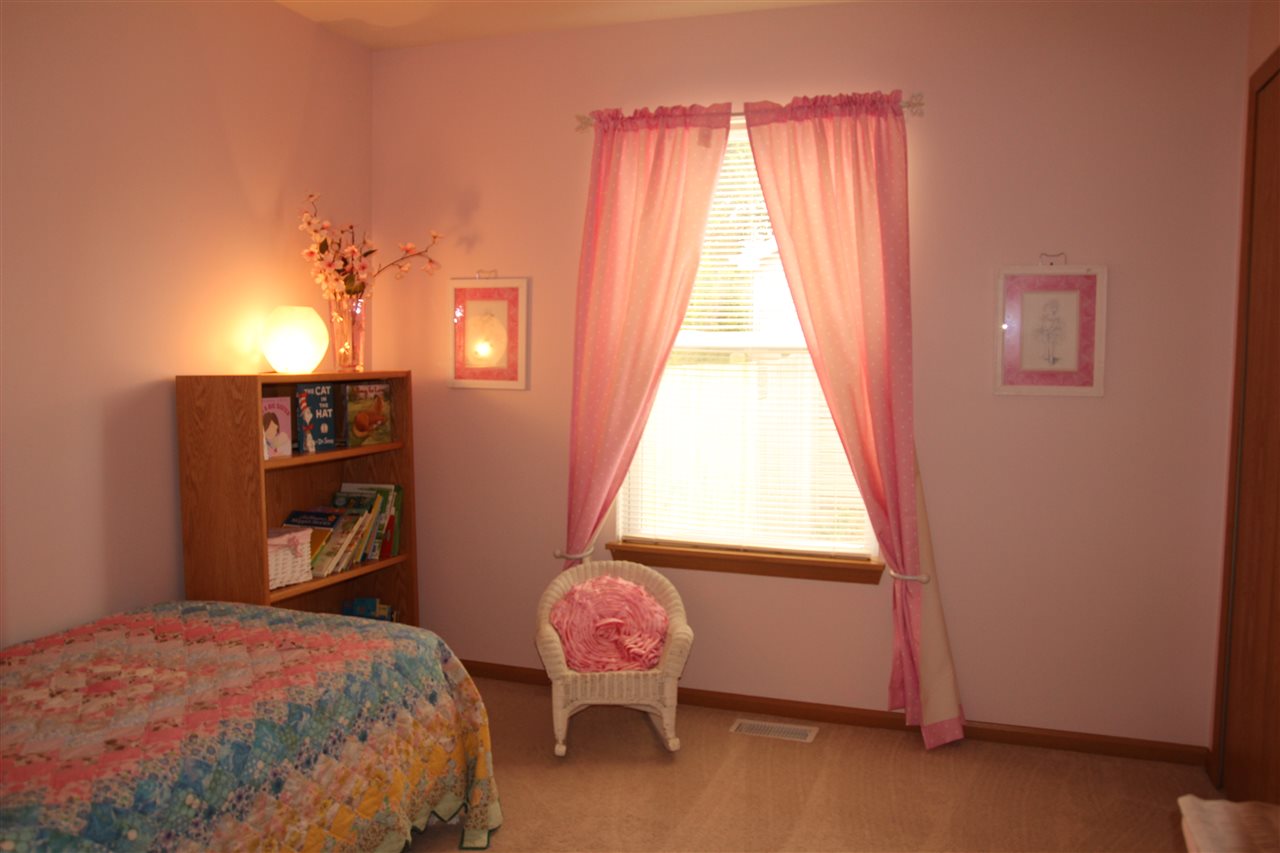 2409 Ridgefield Drive Belvidere, IL 61008 - Photo 11 of 17 Gallery Image 11