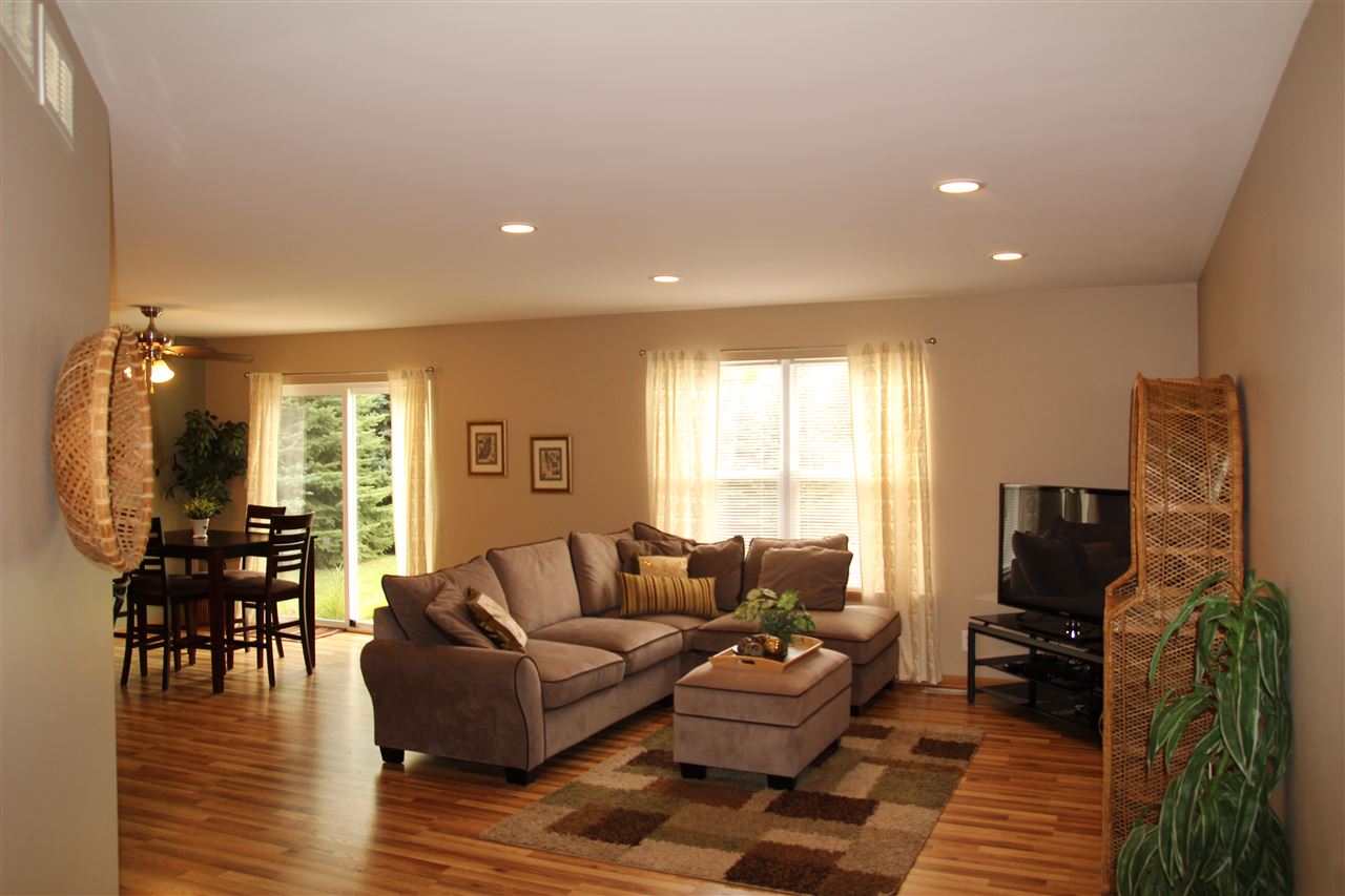2409 Ridgefield Drive Belvidere, IL 61008 - Photo 2 of 17 Gallery Image 2