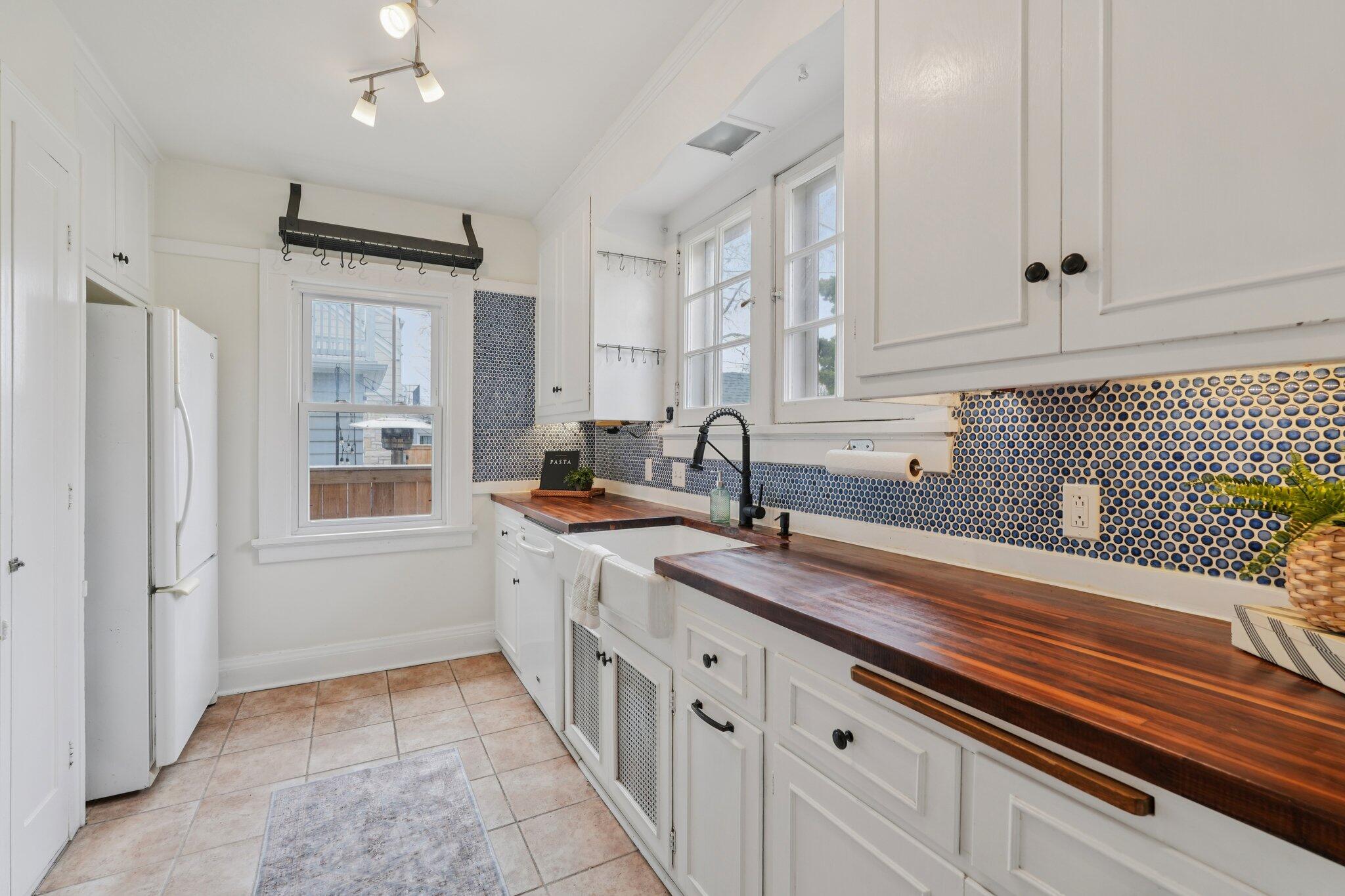 5671 North Bay Ridge Avenue Whitefish Bay, WI 53217 - Photo 11 of 39 Lots of countertop and cabinet space.
