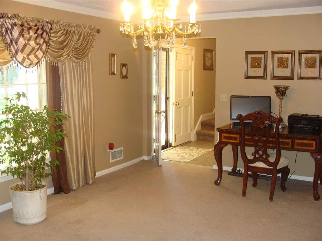 1119 Greenacres Anderson, SC 29621 - Photo 5 of 35 Gallery Image 5
