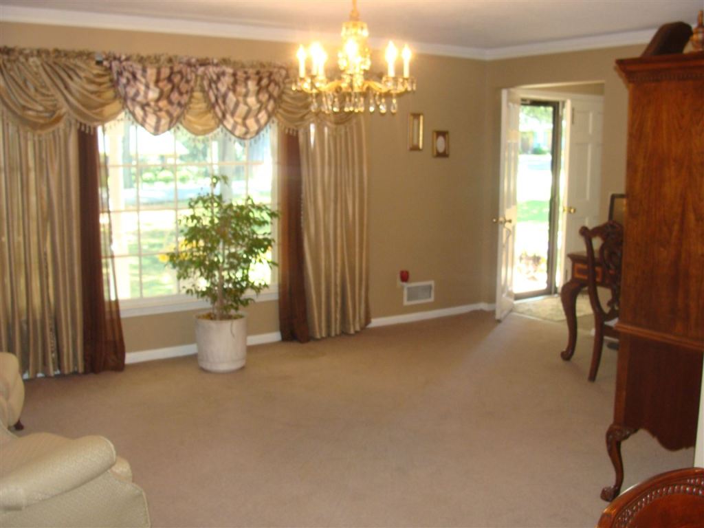 1119 Greenacres Anderson, SC 29621 - Photo 6 of 35 Gallery Image 6