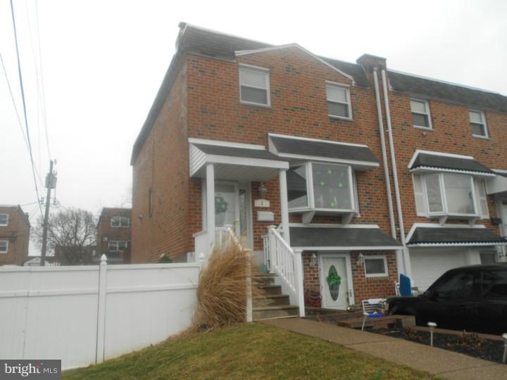 12319 Dunks Ferry Road Philadelphia, PA 19154 - Photo 2 of 15 Exterior Front