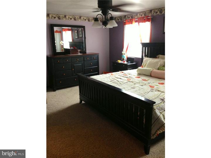 12319 Dunks Ferry Road Philadelphia, PA 19154 - Photo 12 of 15 Bedroom - Main
