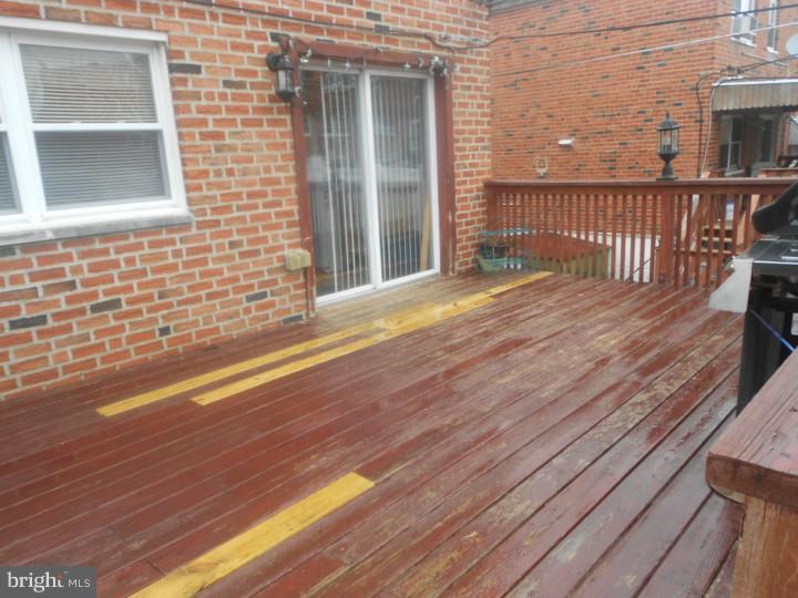 12319 Dunks Ferry Road Philadelphia, PA 19154 - Photo 3 of 15 Deck