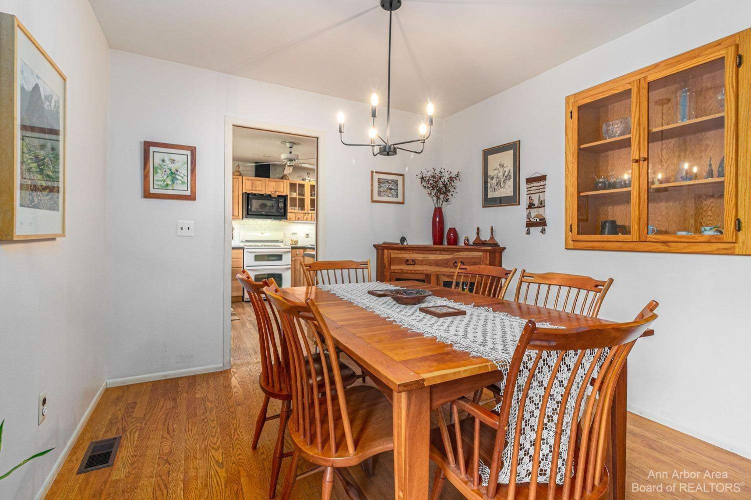 43426 Hanford Road Canton, MI 48187 - Photo 7 of 27 Photo 7