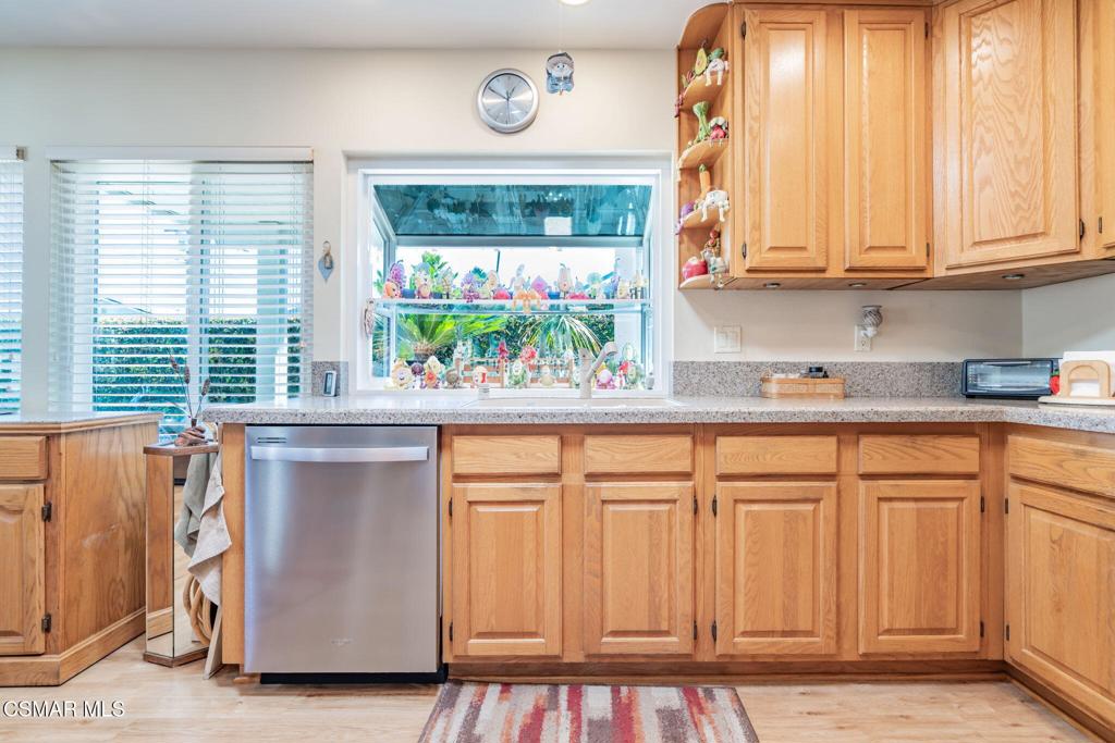 6191 East Vera Street Simi Valley, CA 93063 - Photo 15 of 65