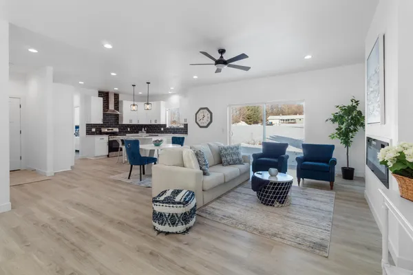 $585,000 | 5614 Glorious, Madison, WI 53718