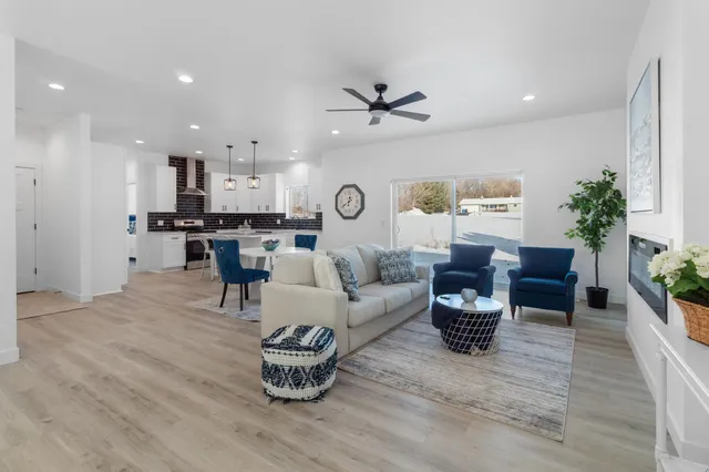 $595,000 | 5614 Glorious, Madison, WI 53718