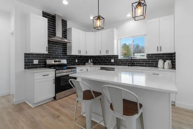 $595,000 | 5614 Glorious, Madison, WI 53718