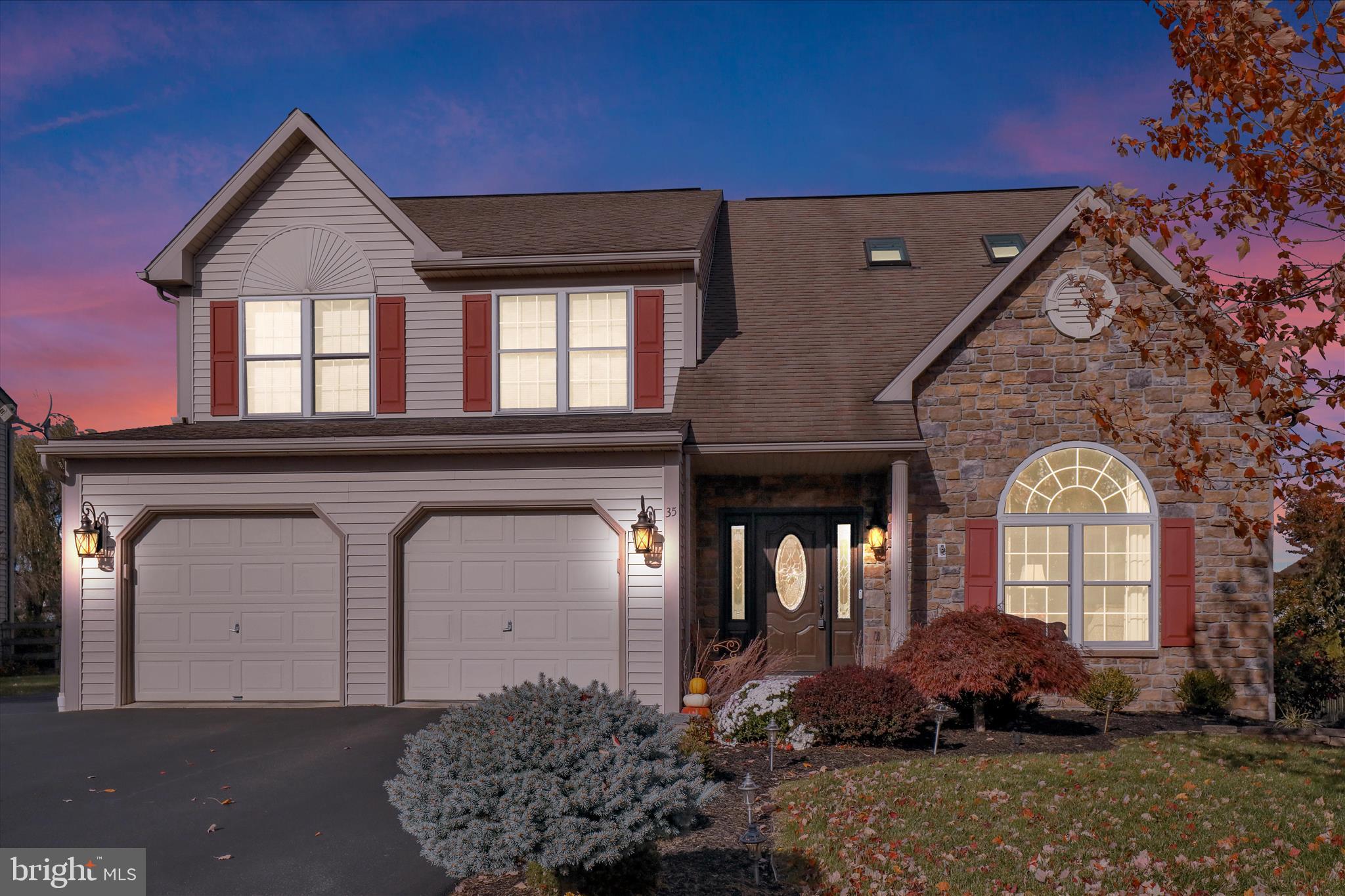 35 Pacific Avenue Sinking Spring, PA 19608 - Photo 2 of 63 a front view of a house