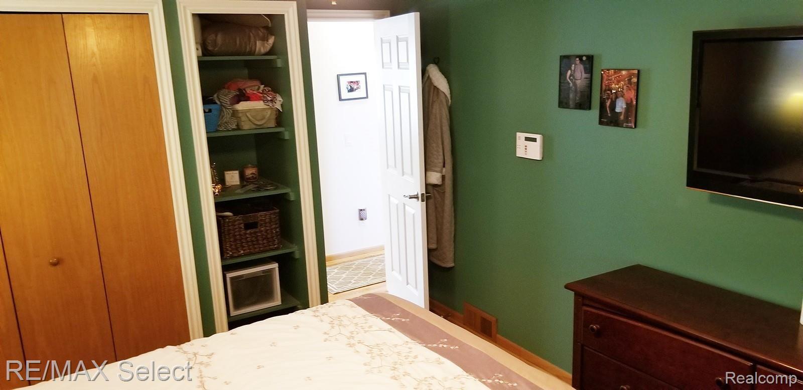 4461 Stoney Ridge Road Flint, MI 48507 - Photo 27 of 68 bed 1a.jpg