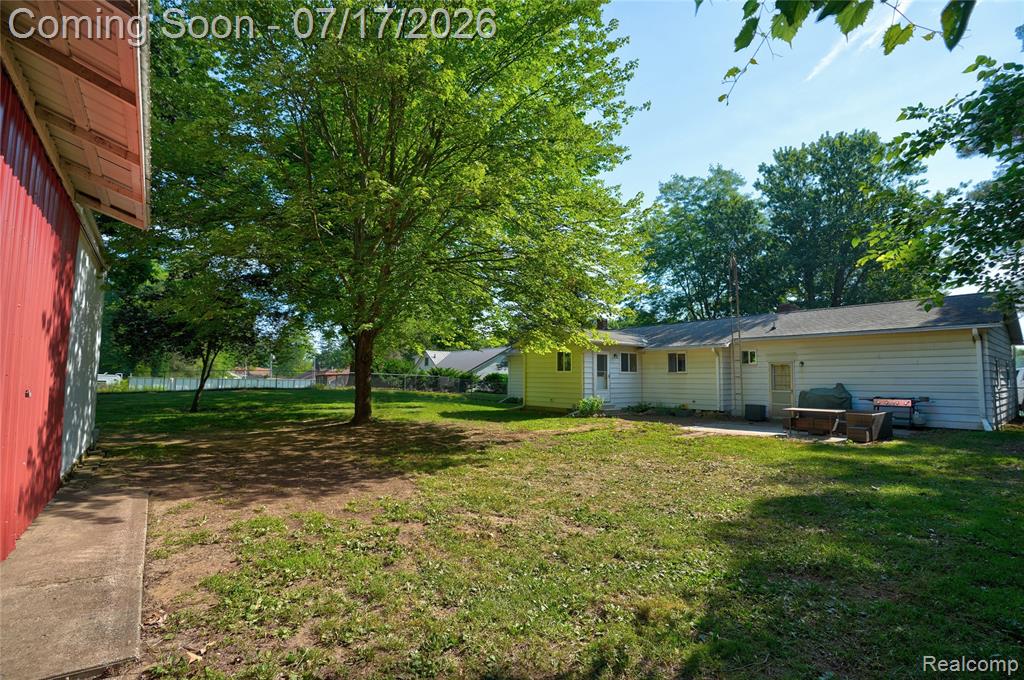 11255 Center Road Clio, MI 48420 - Photo 4 of 37