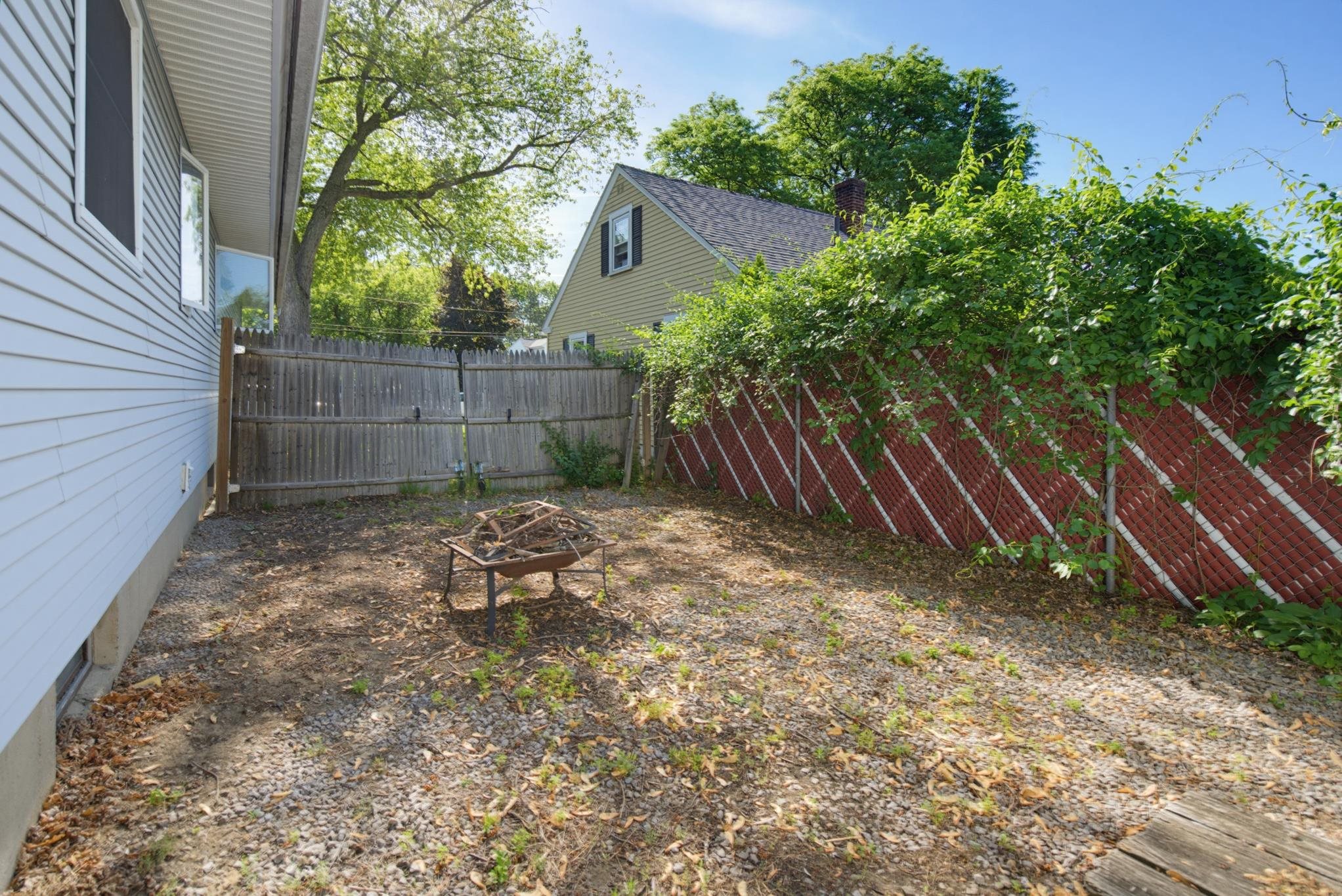 25 Crowley Street Manchester, NH 03103 - Photo 38 of 42 Gallery Image 38