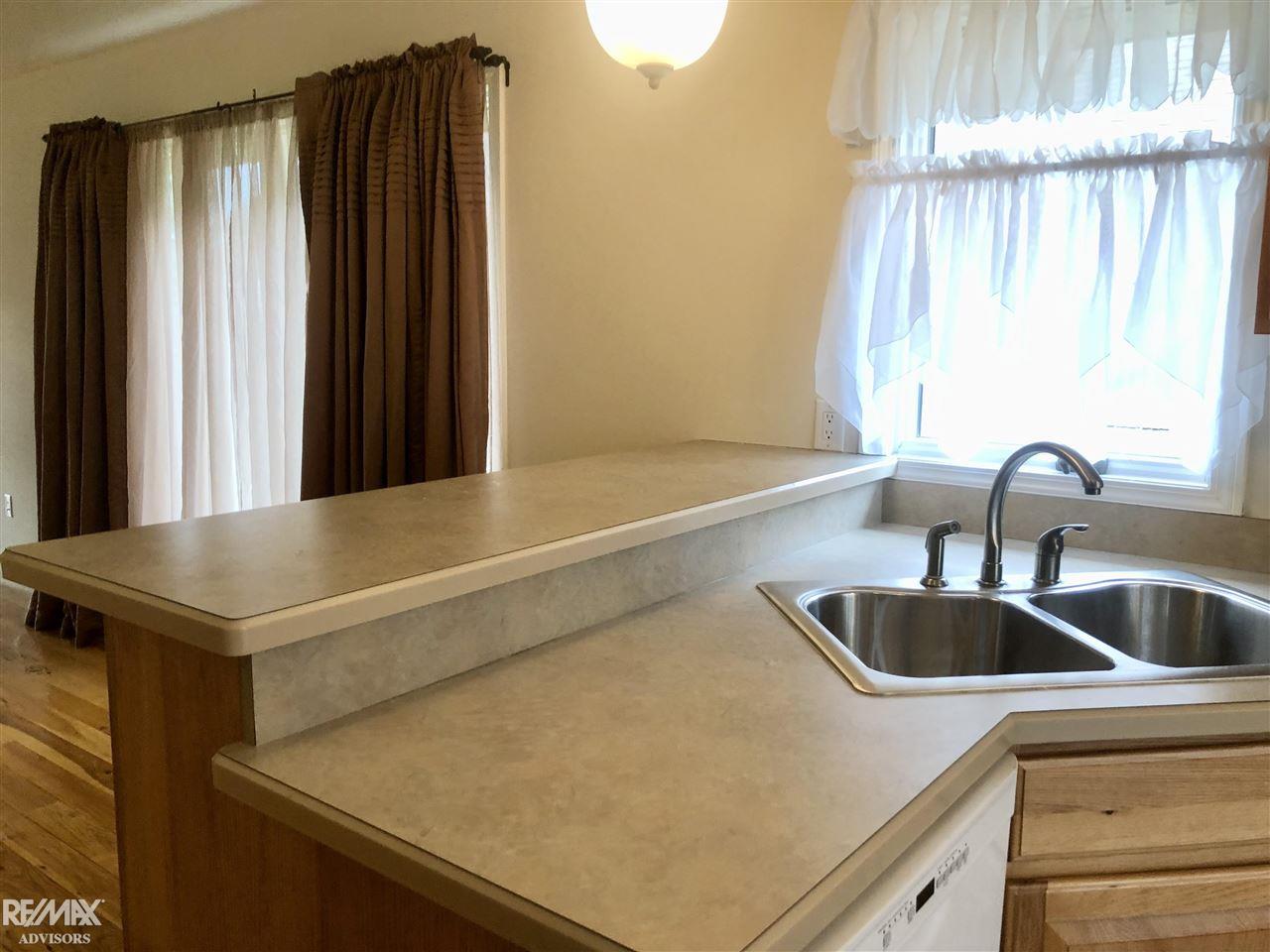 49651 Fuller Road New Baltimore, MI 48051 - Photo 17 of 58 50071873-16.JPG