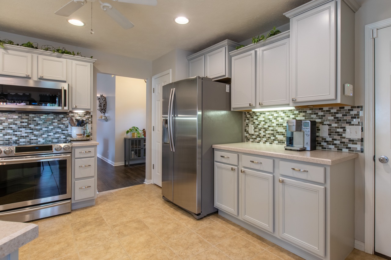 125 Stonehedge Road Chandler, IN 47610 - Photo 10 of 32