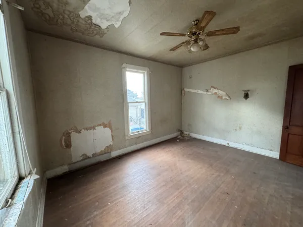 $69,500 | 854 East 900 North, Mays, IN 46155