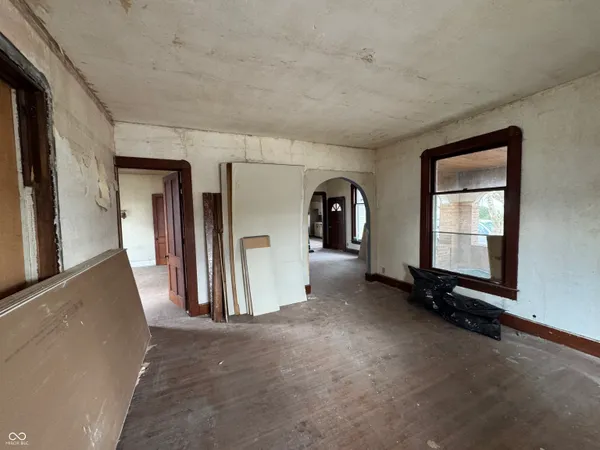 $69,500 | 854 East 900 North, Mays, IN 46155