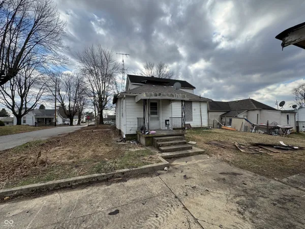 $69,500 | 854 East 900 North, Mays, IN 46155