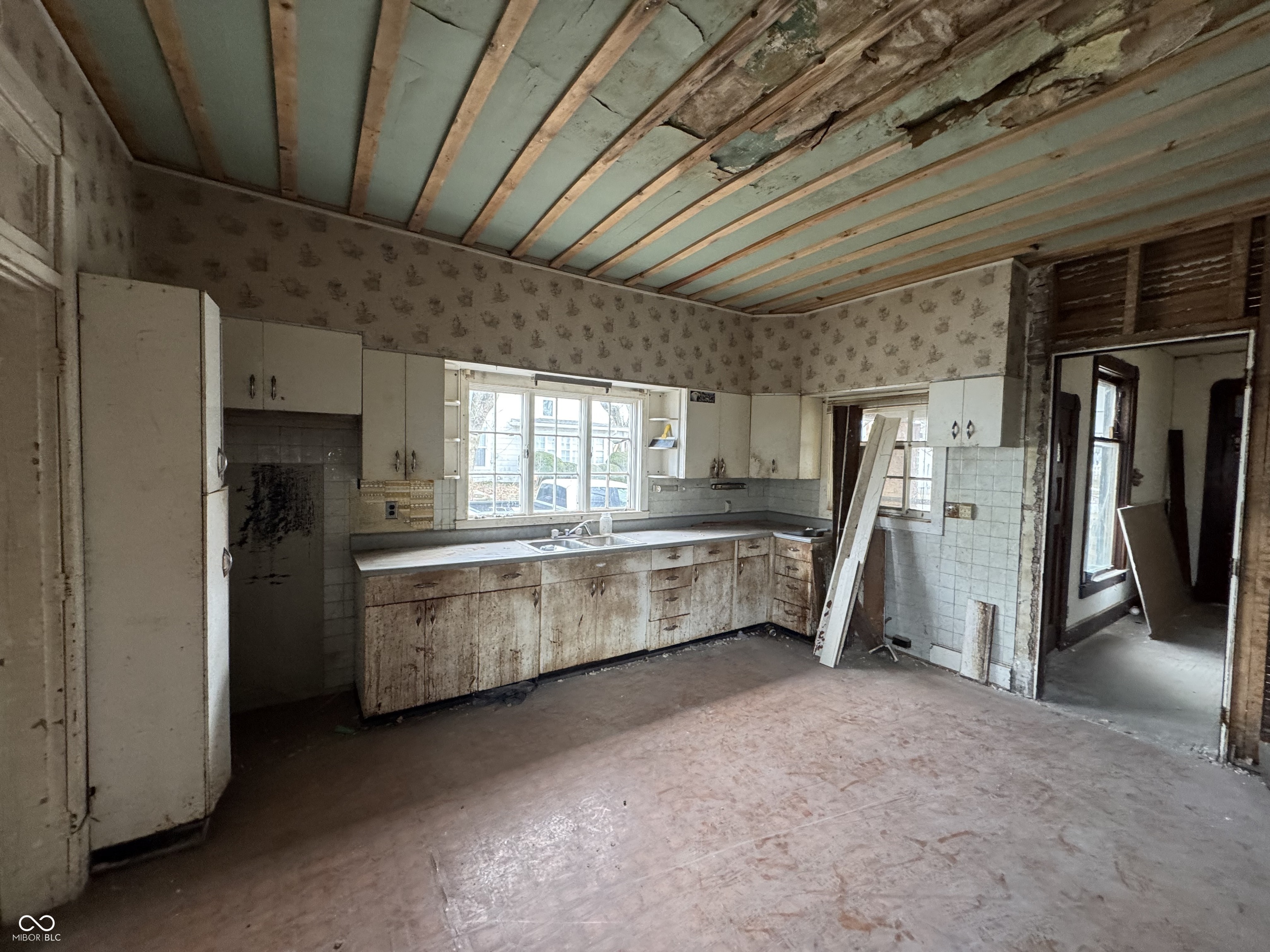 854 East 900 North Mays, IN 46155 - Photo 10 of 24