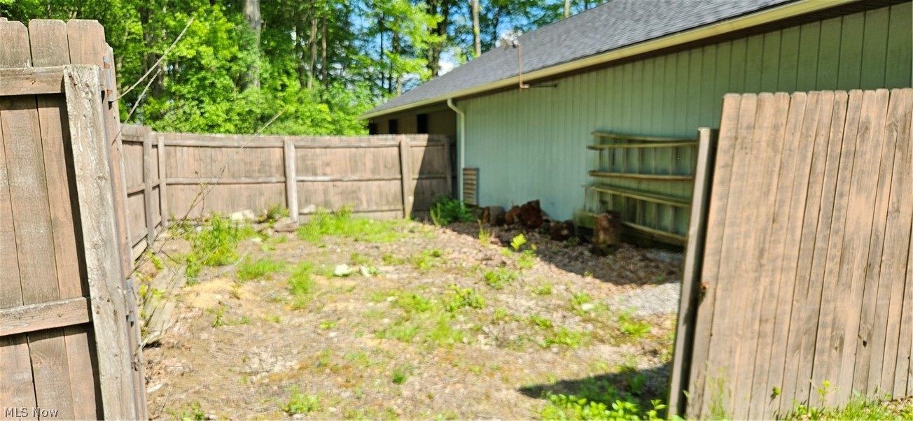 4680 Kirk Road Youngstown, OH 44515 - Photo 25 of 25 Fenced Yard