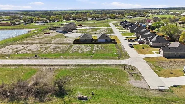 $65,000 | 524 Escovedo Drive, Italy, TX 76651