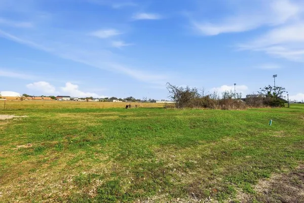 $65,000 | 524 Escovedo Drive, Italy, TX 76651