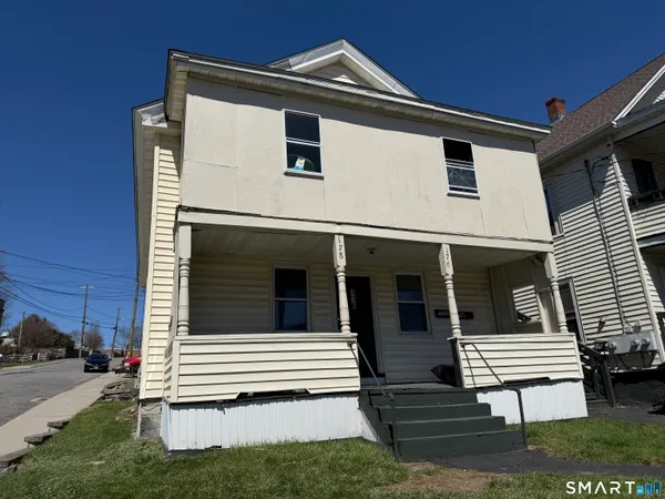 $1,495 | 174 Main Street, Unit 1, Winchester, CT 06098