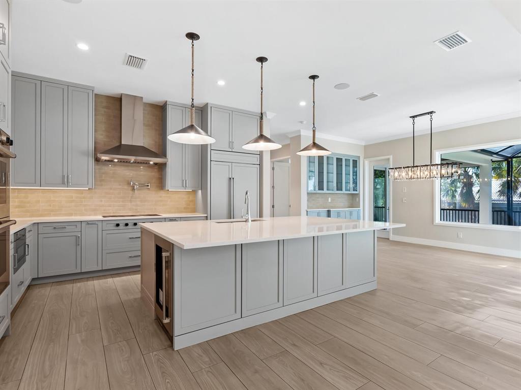 616 Mangrove Point Road Siesta Key, FL 34242 - Photo 11 of 58 Gallery Image 11