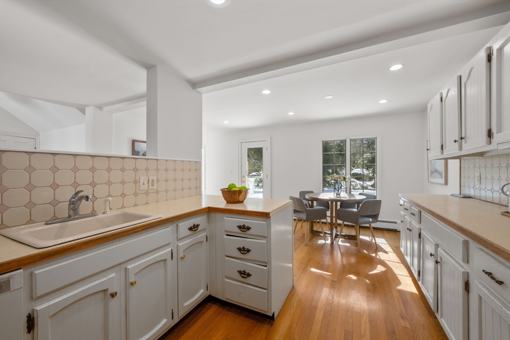 48 Miller Road Newton, MA 02459 - Photo 13 of 37