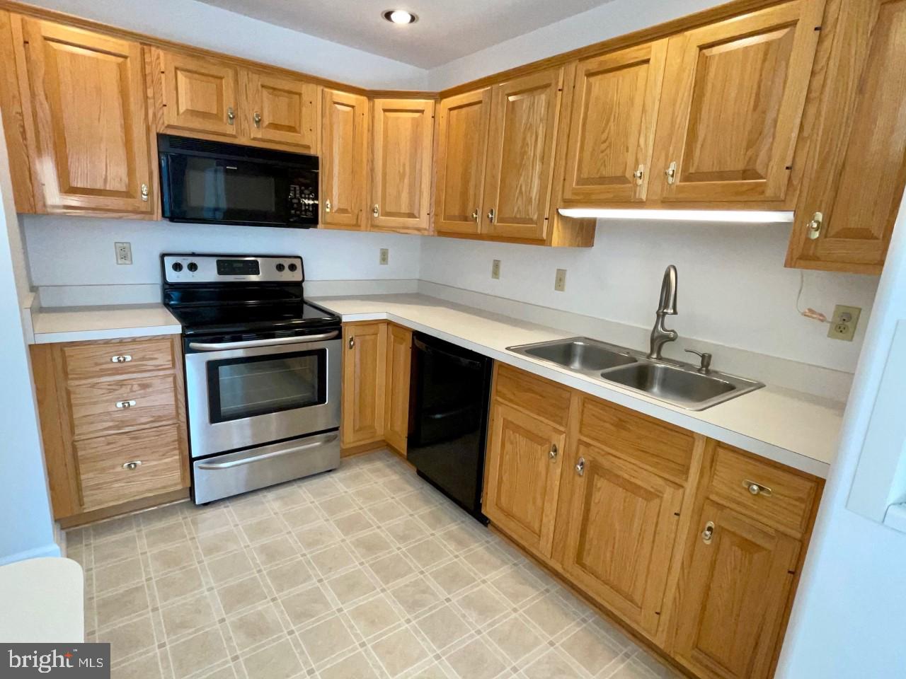 2112 Brigade Road Enola, PA 17025 - Photo 6 of 29 Gallery Image 6