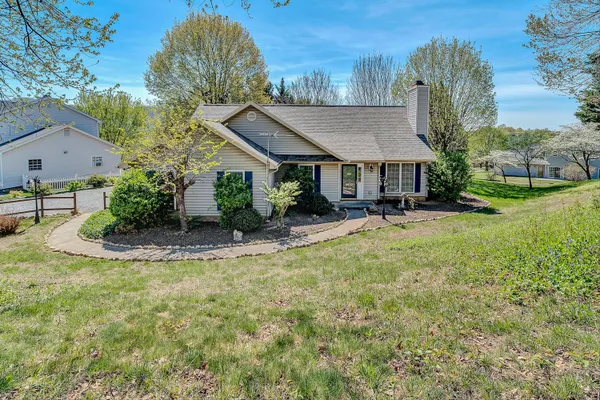 $379,500 | 5610 Cortland Road, Roanoke, VA 24019
