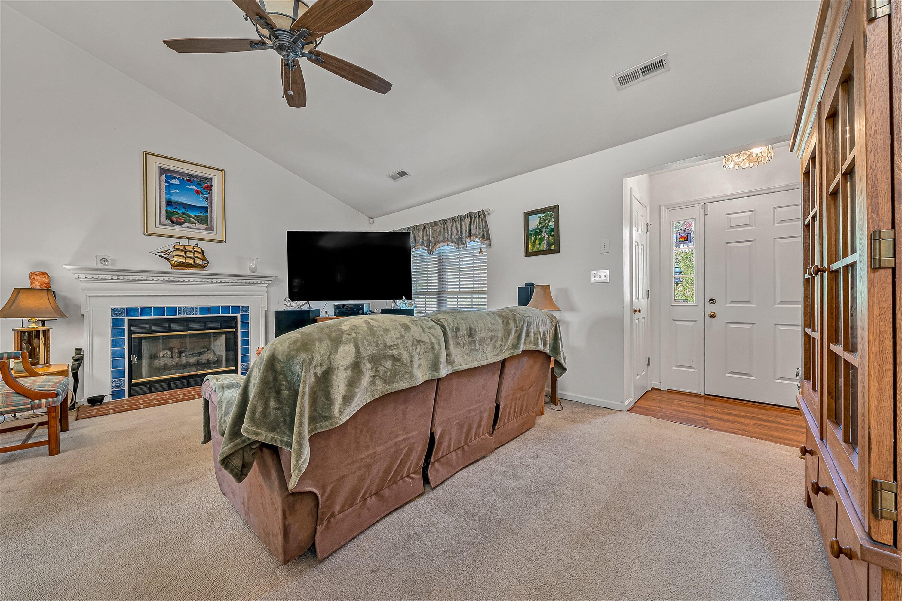 5610 Cortland Road Roanoke, VA 24019 - Photo 4 of 36 03-VM-00588