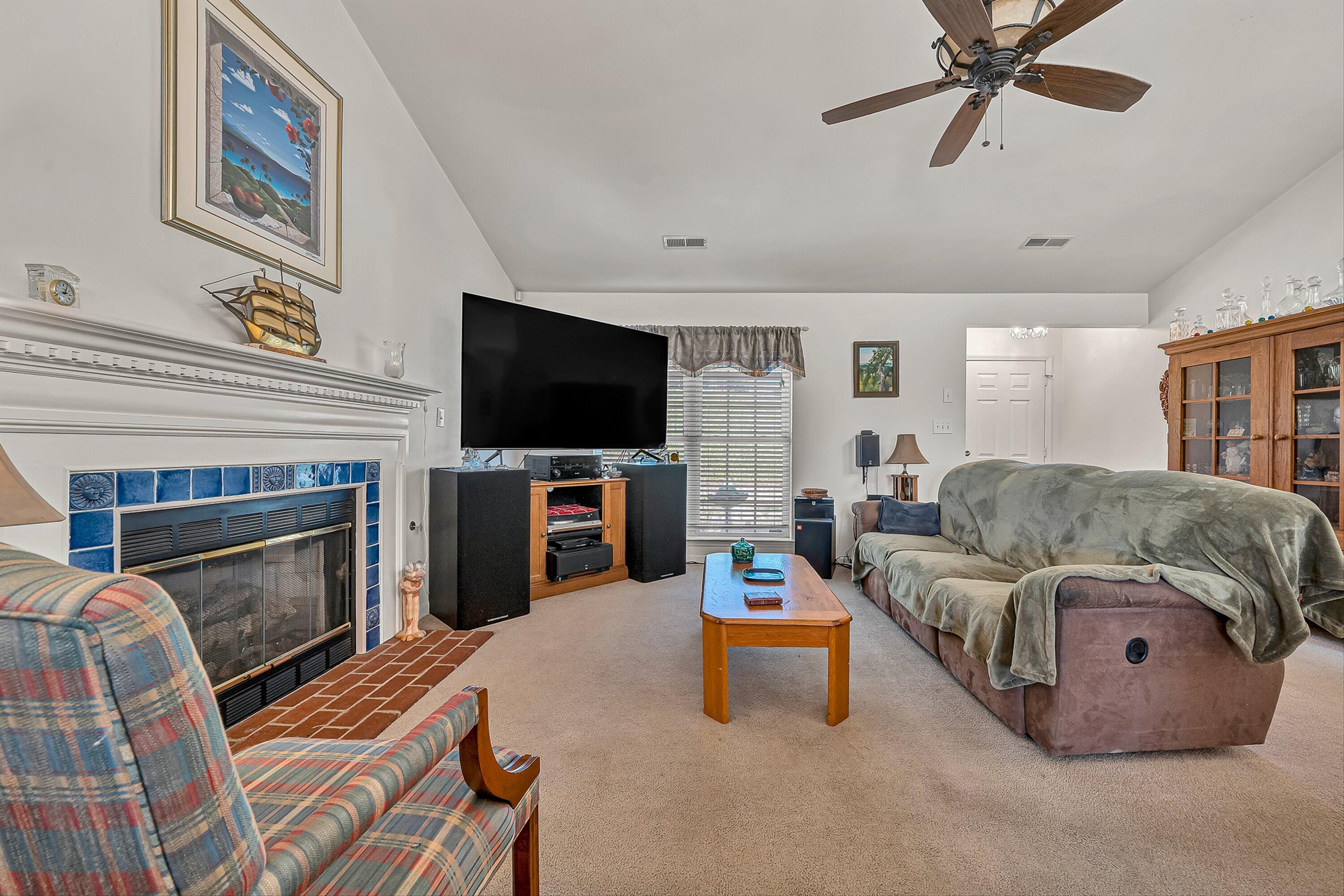 5610 Cortland Road Roanoke, VA 24019 - Photo 5 of 36 04-VM-00591